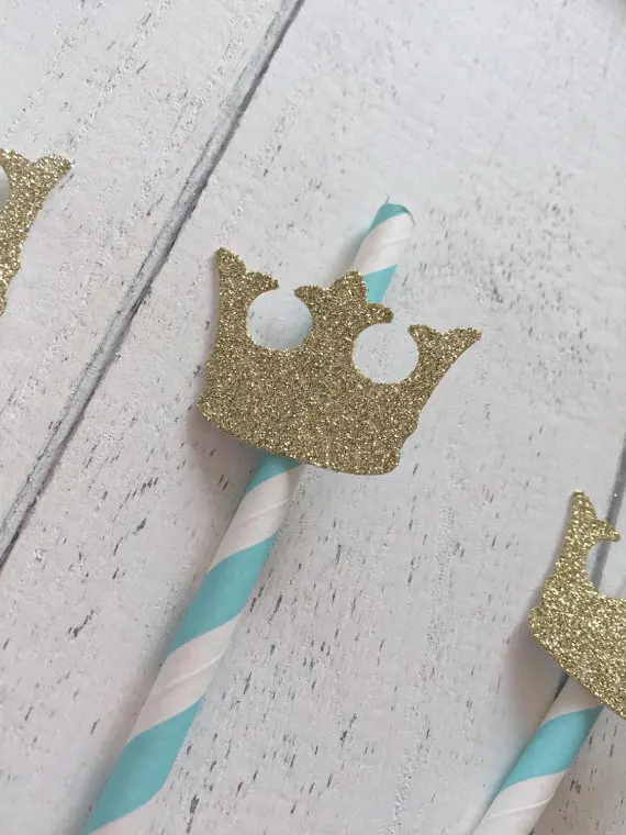 25 синих соломинок. Корона принца. Декорации вечерние. Первый день рождения.