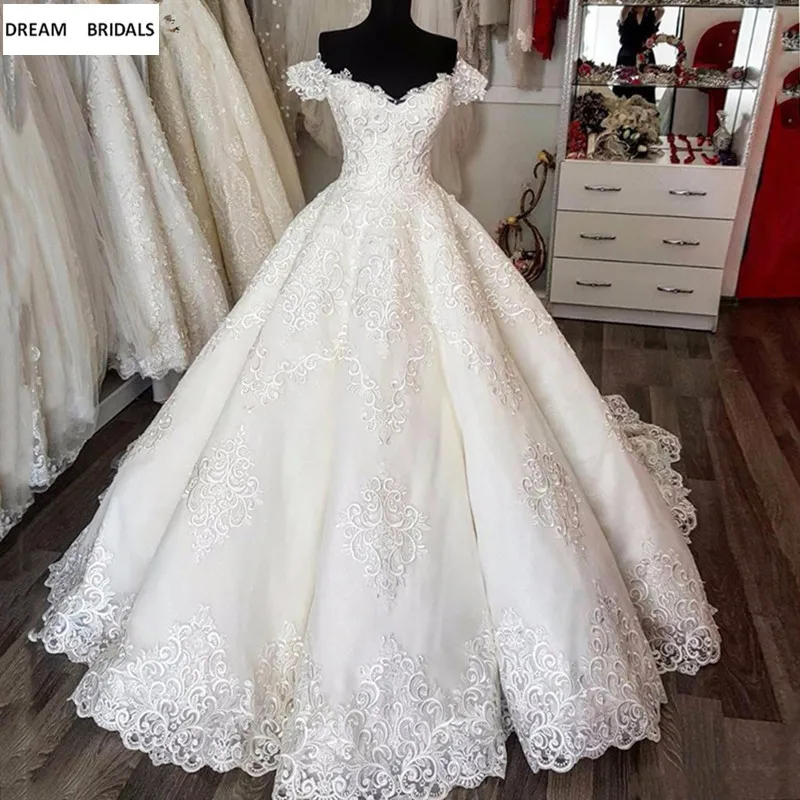 

Vintage Lace Puffy Wedding Dresses African Bridal Gowns V-neck Lace Up Vestido De Noiva Casamento 2019