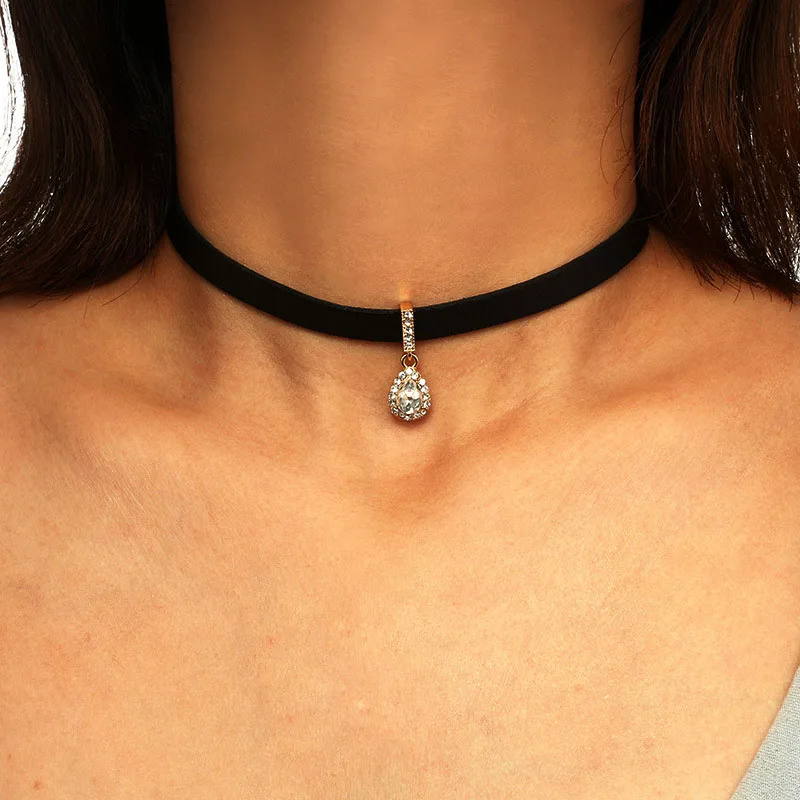 Ожерелье-чокер в стиле Харадзюку из черной замши бархатной кожи Стразы женское