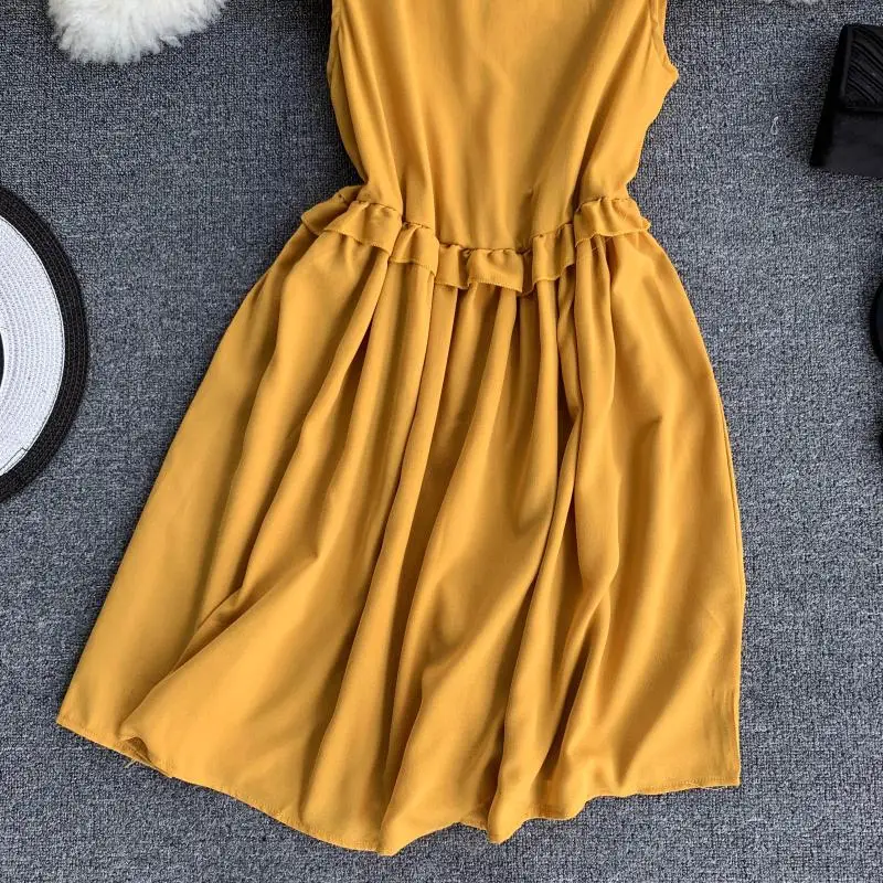 

2019 new fashion women's clothing adult Korean version of the fresh wooden ear round neck sleeveless loose wild casual dress-in