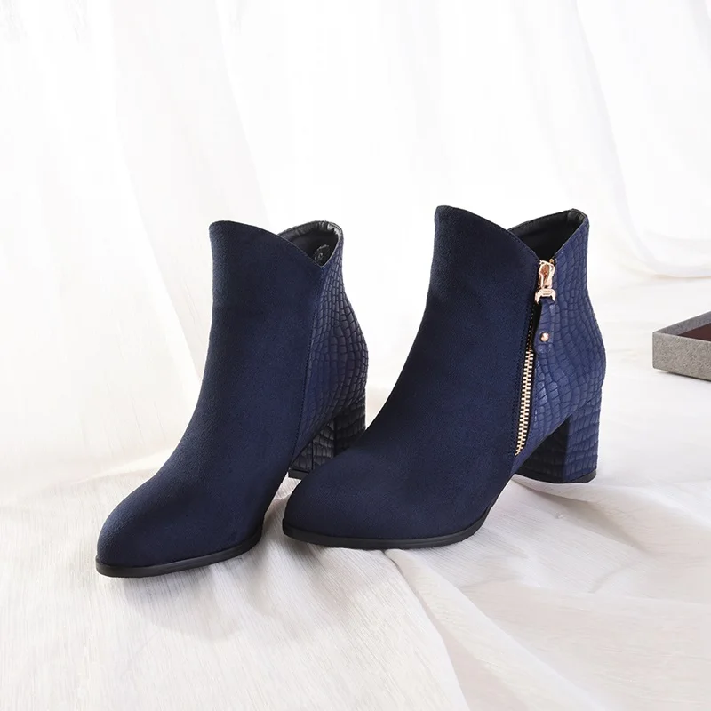EGONERY/модные ботинки женские флокированные ботильоны на молнии со змеиным узором; сезон осень-зима; Плюшевые ботинки для девочек; обувь на высоком каблуке 6 см
