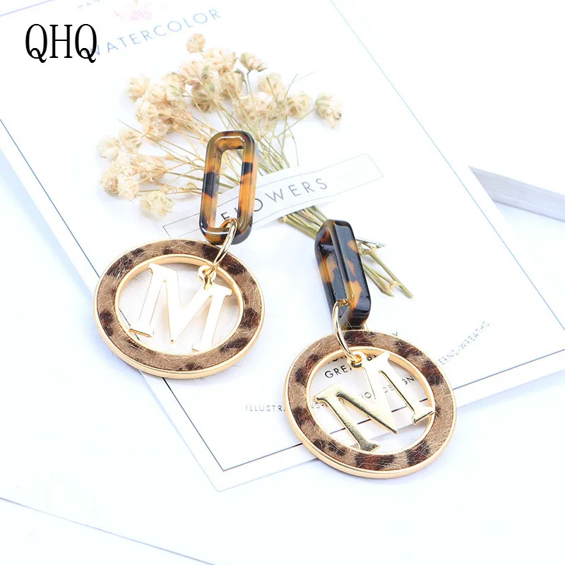 Серьги QHQ корейские красивые леопардовые серьги с буквами m длинные модные