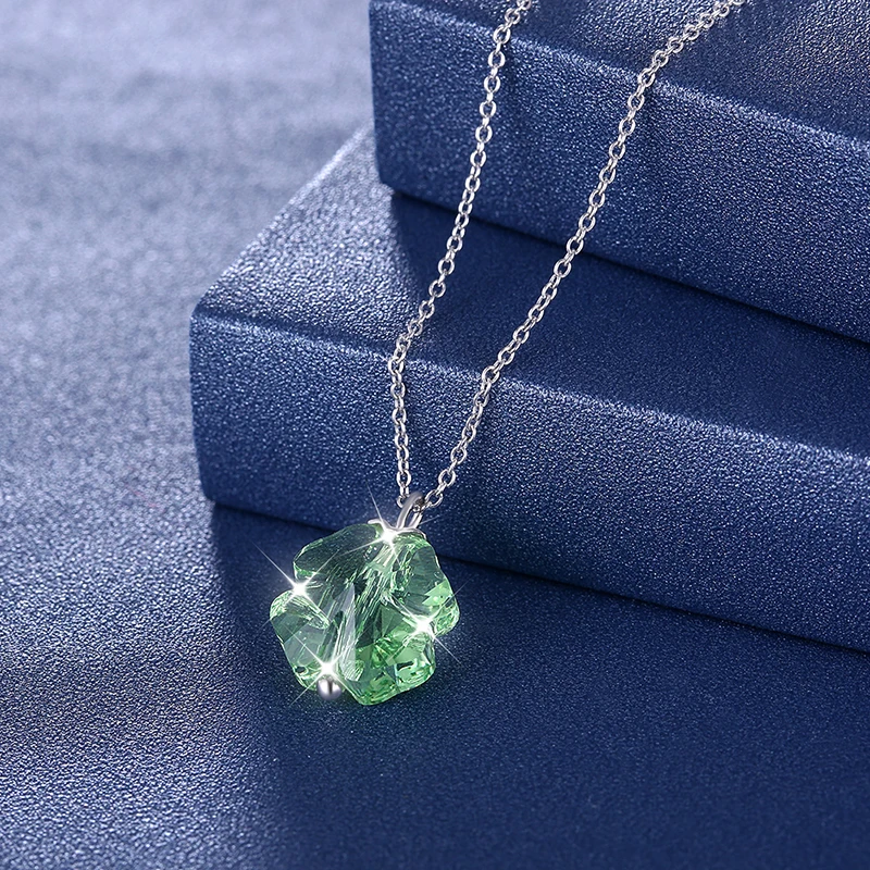 Колье женское из серебра 925 пробы с кристаллами Swarovski в виде клевера | Украшения и
