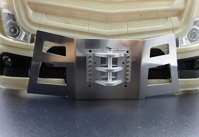 Передний искусственный буксировочный крючок декоративный для 1/14 RC трактора MAN TGA