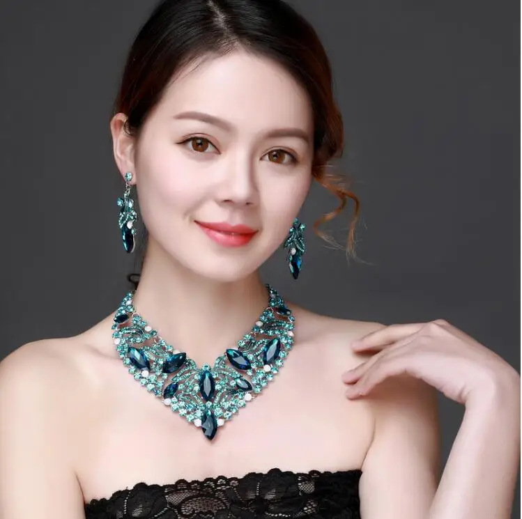 Ожерелье с кристаллами в европейском и американском стиле для девушек до ключиц