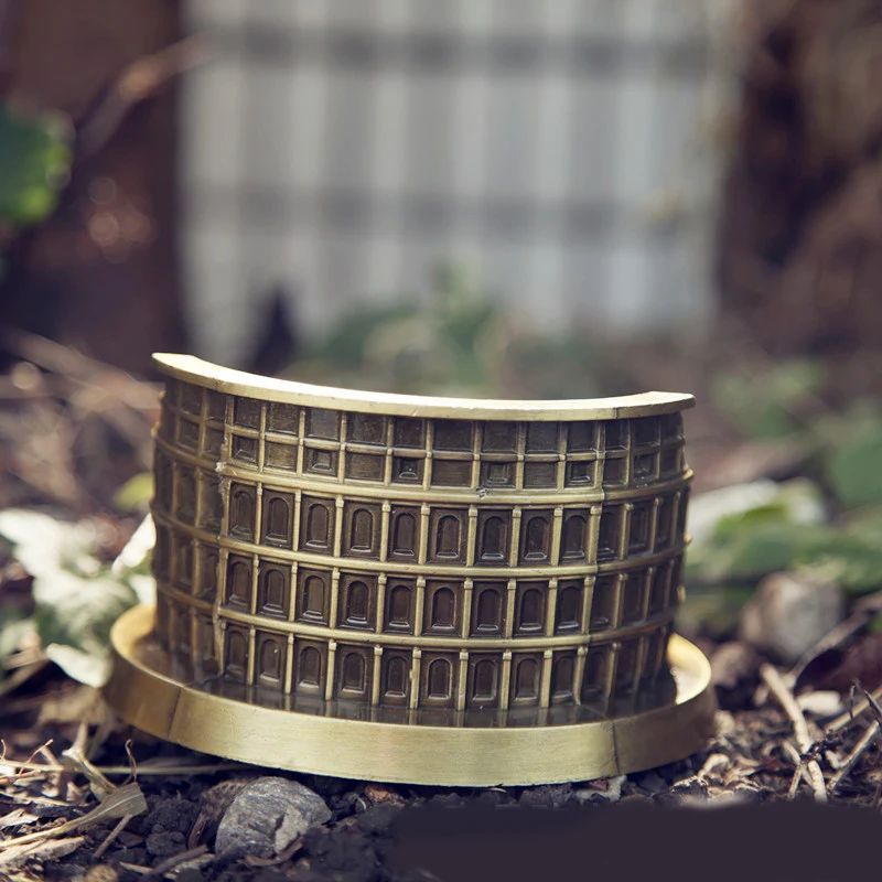 Useber Римский колоссиум модельные металлические изделия Античная архитектурная моделирующая пепельница для