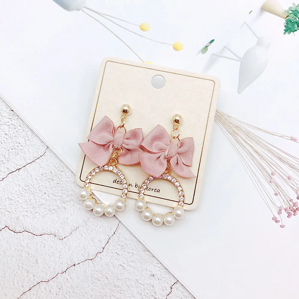 pink Модные ювелирные изделия ленты лук падение корейские серьги жемчужные круглые серьги с подвесками очаровательные массивные серьги букл д 'ореиль подарок - Окраска металла: pink