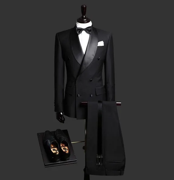 Смокинги Одна кнопка Black Satin Нагрудные Groomsmen Шафер Мужчины Свадебные Костюмы