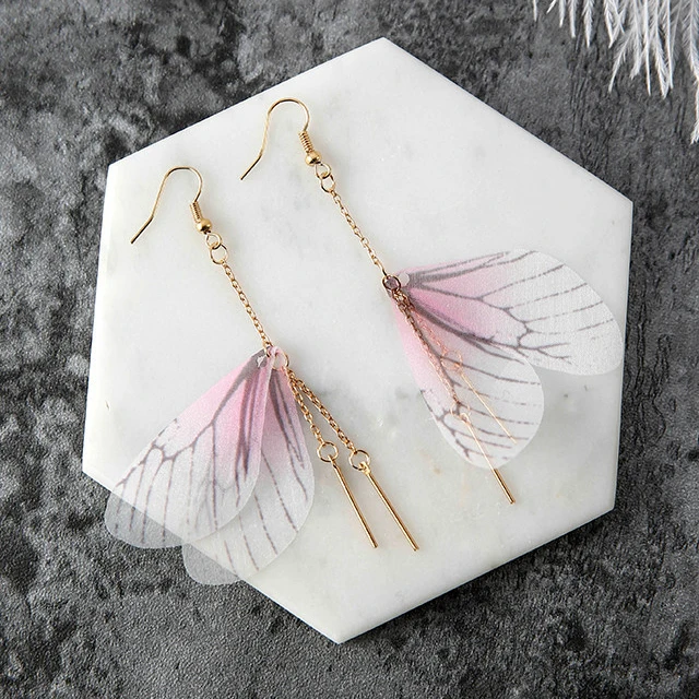 Женские серьги капельки с крыльями бабочки длинные кисточками модные розовые
