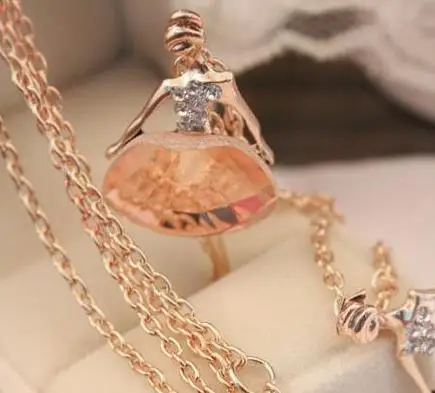 Fashion Sweet Charming Full Of Crystal Necklaces Female Ballet Girl Pendants Long Sweater Chain Necklaces. |
