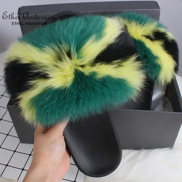 Green Yellow Black Top Selling Real Fur Slippers Slides Women Summer Plush Fox Flip Flops Holiday Fluffy Raccoon Fur Sandals Shoes - Цвет: Green Yellow Black