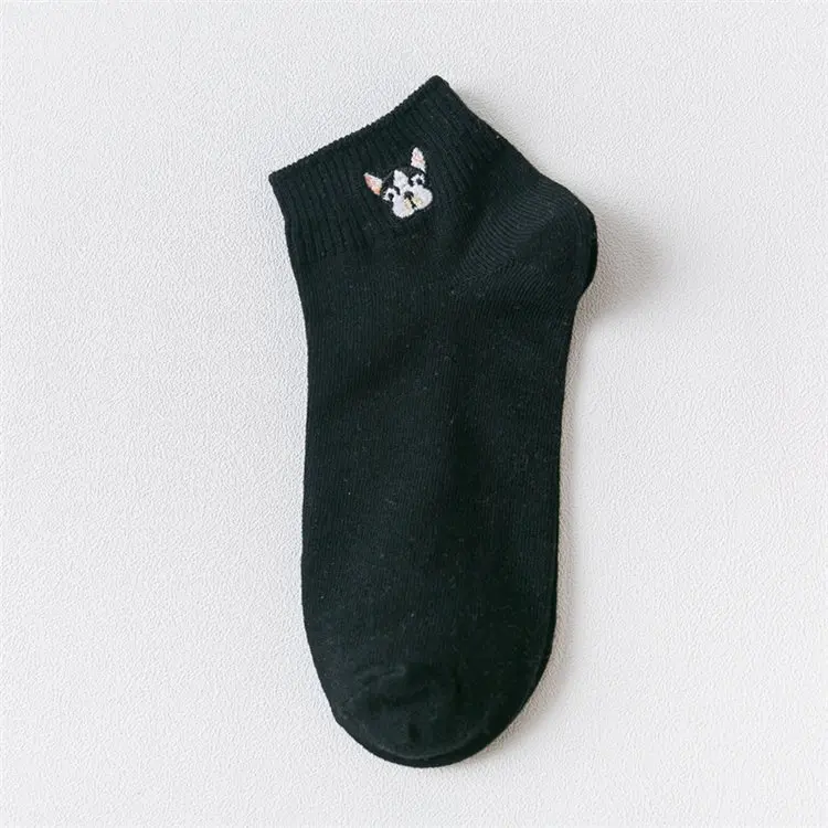 Черный Носки для женщин, хлопковые короткие носки с вышивкой в виде собаки, летние носки в стиле Харадзюку, Женские Повседневные Носки с рисунком, Прямая поставка - Цвет: Черный