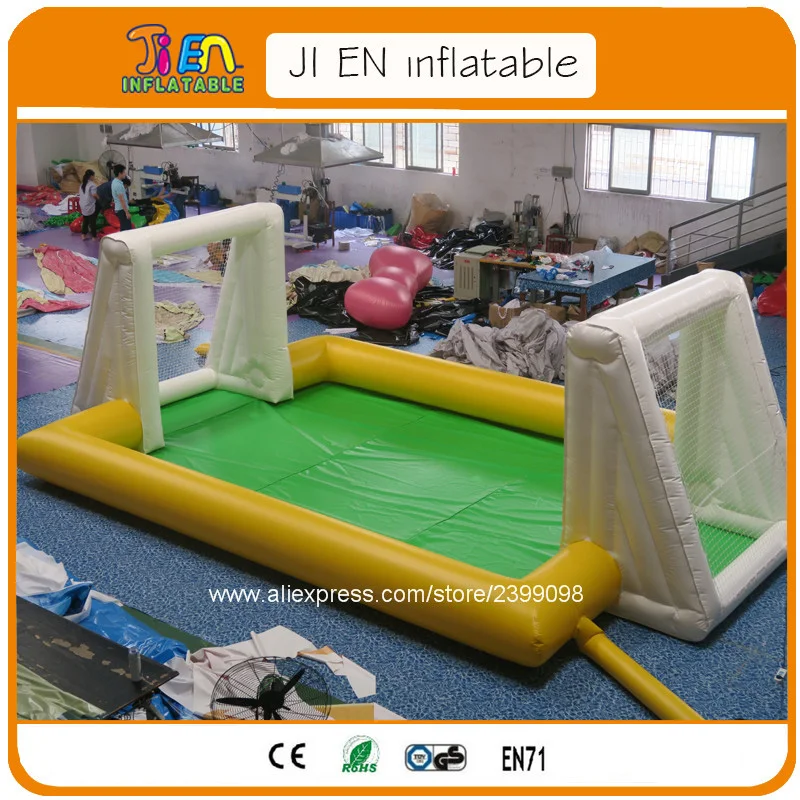 Free shipping inflatable soapy soccer arena / game for children commercial football filed with flooring | Игрушки и хобби