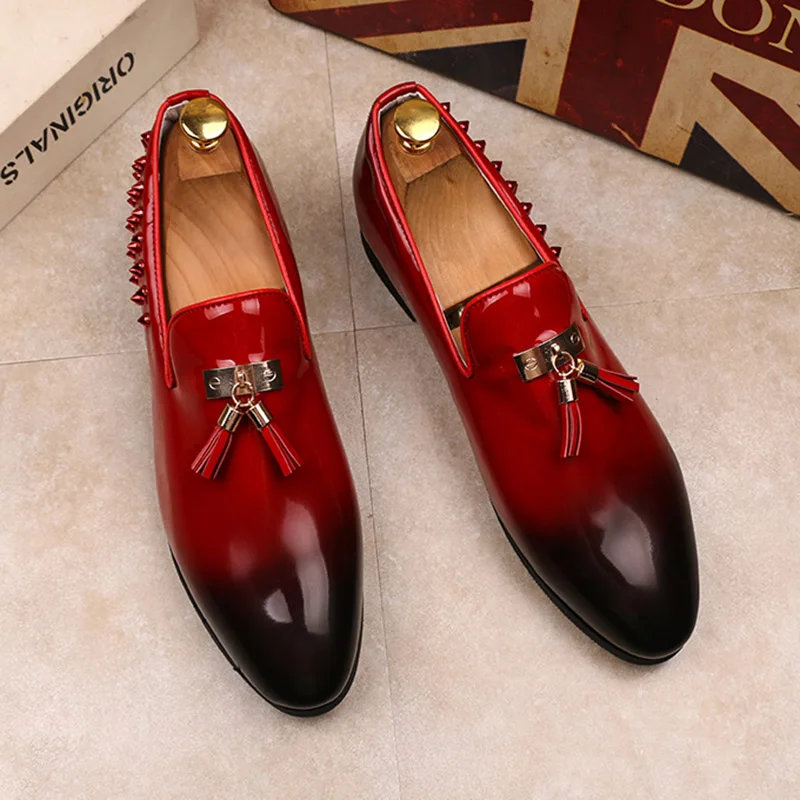 Модная мужская обувь 2018 кожаная для мужчин с кисточками красные кожаные туфли