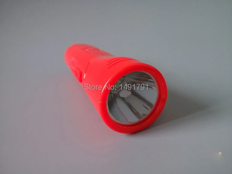 Перезаряжаемый светодиодный фонарик реквизит для реальной жизни комнаты бега