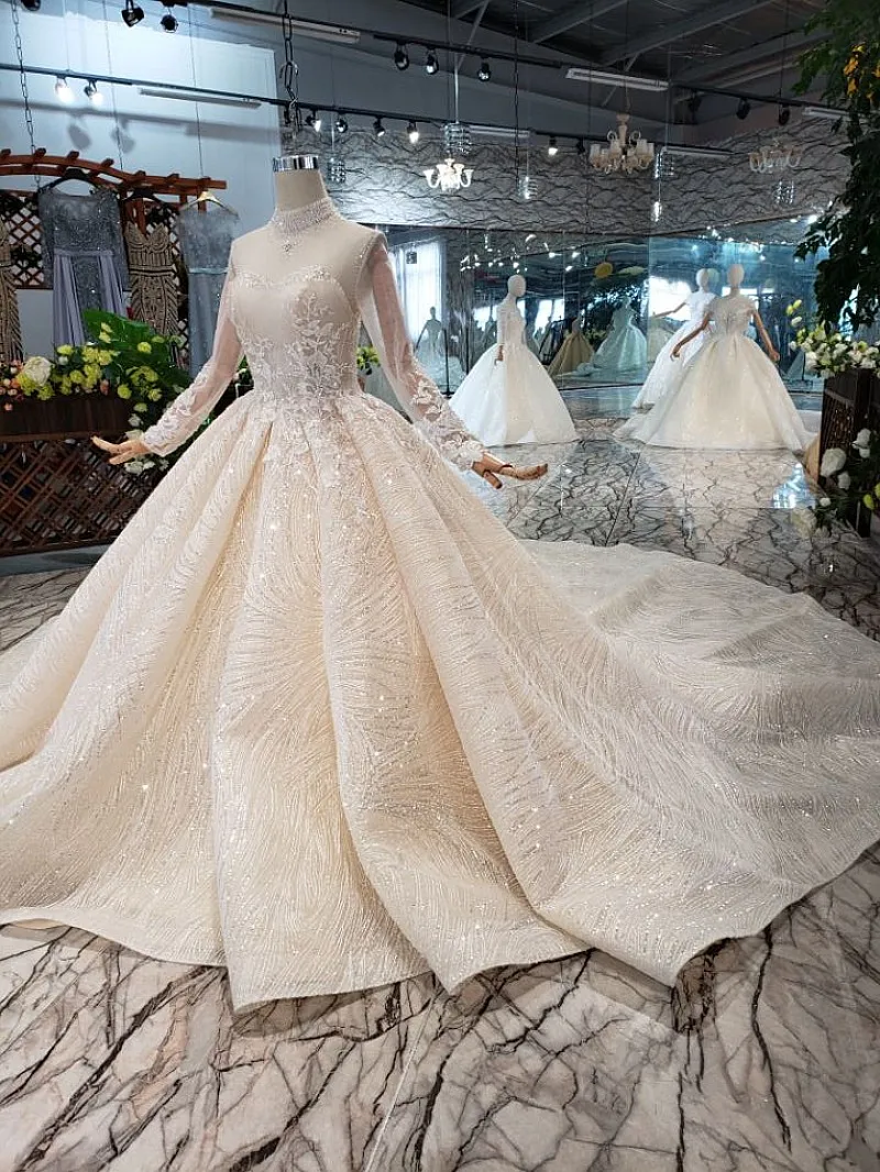 Женское свадебное платье со шлейфом SSYFashion роскошное с длинным рукавом
