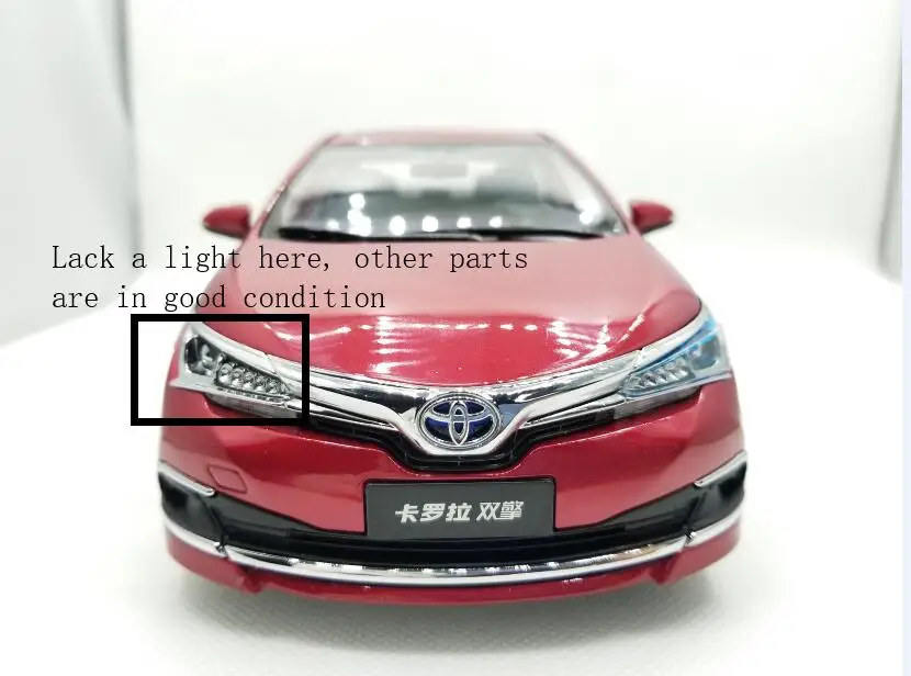 Lack a light 1:18 литая под давлением модель для Toyota Corolla Hybrid Красный сплав игрушечный автомобиль миниатюрная Коллекция подарков - Цвет: Lack a light