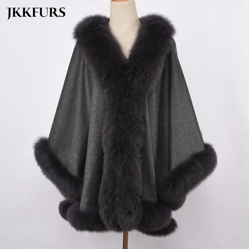 Женское кашемировое пончо с отделкой и воротником из меха енота длинная теплая