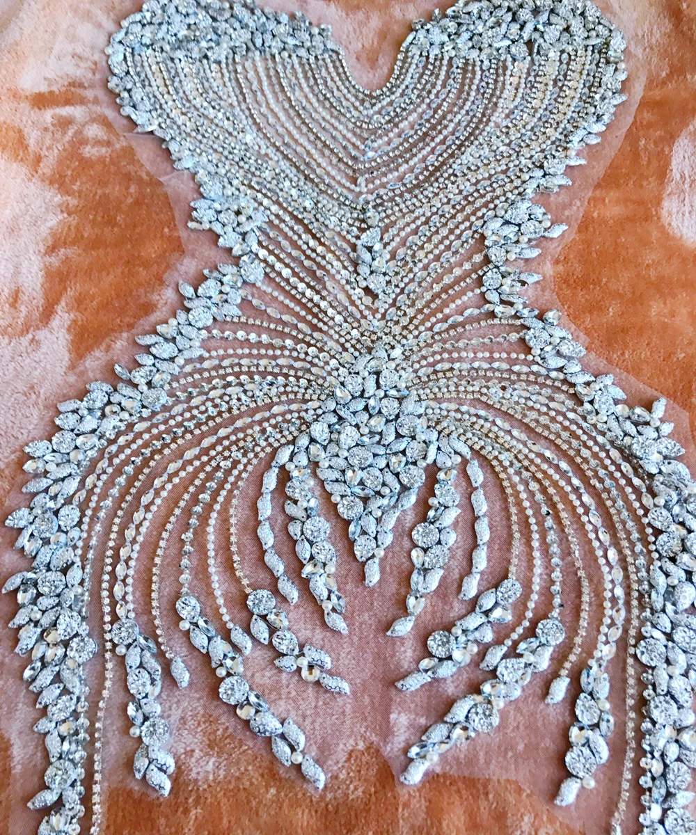 

Handmade Sew on silver rhinestones applique on mesh big crystal trim patches for wedding dress front part 86*40cm