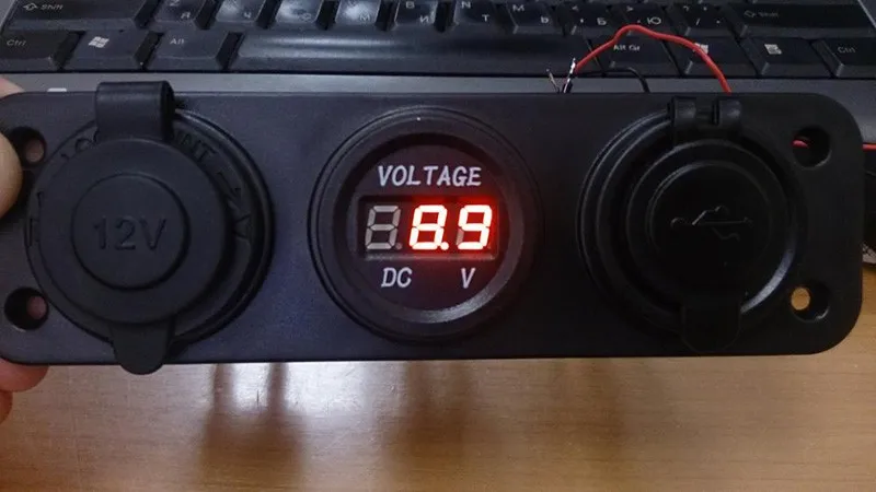 Двойной USB 12 В/24 В Автомобильное зарядное устройство мотоцикл двойной USB адаптер+ прикуриватель светодиодный+ Цифровой вольтметр для мобильного телефона