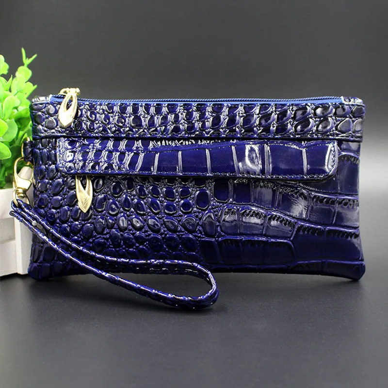 Маленькая вечерняя сумка клатч из натуральной кожи с узором крокодиловая кожа