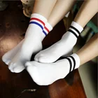 2017 классические женские 2 два полосатый хлопок экипажа Носки для девочек Ретро старой школы хип-хоп Скейт Короткие Белый Черный Harajuku дешевые холодный Лето