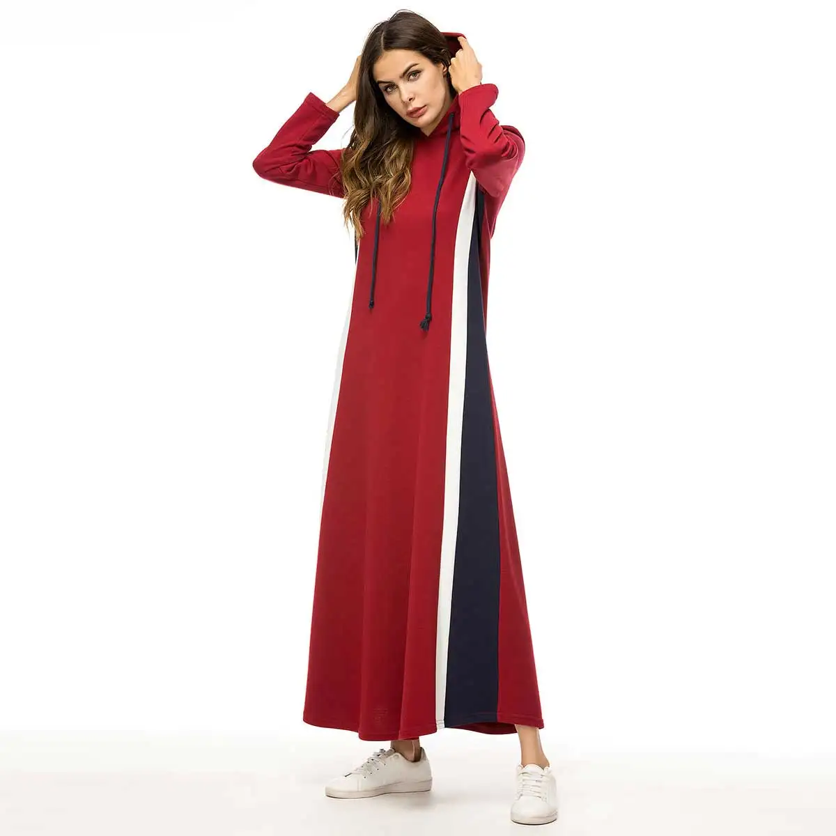 2019 Мода в цветных блоках полосатый мусульманская абайя зимние платье с капюшоном