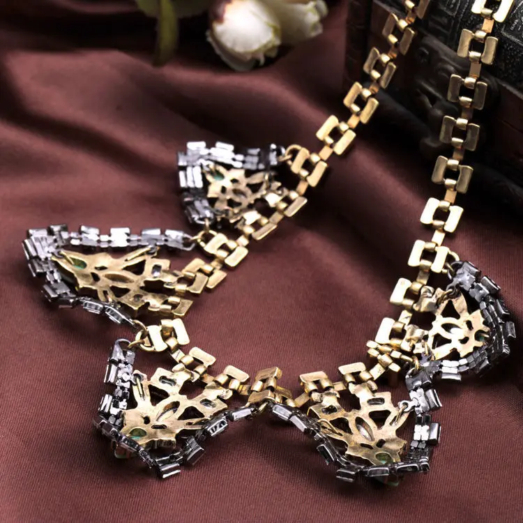 Крупная цена точеное ожерелье треугольные подвески для женщин Модный Цветной