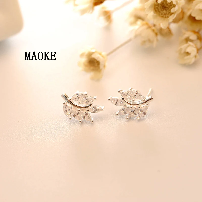 

Promotions Genuine S925 Sterling SV Jewelry Korean Ladies Style Asymmetrical Leaf Shape Fashion Jewelry for Women's Gifts