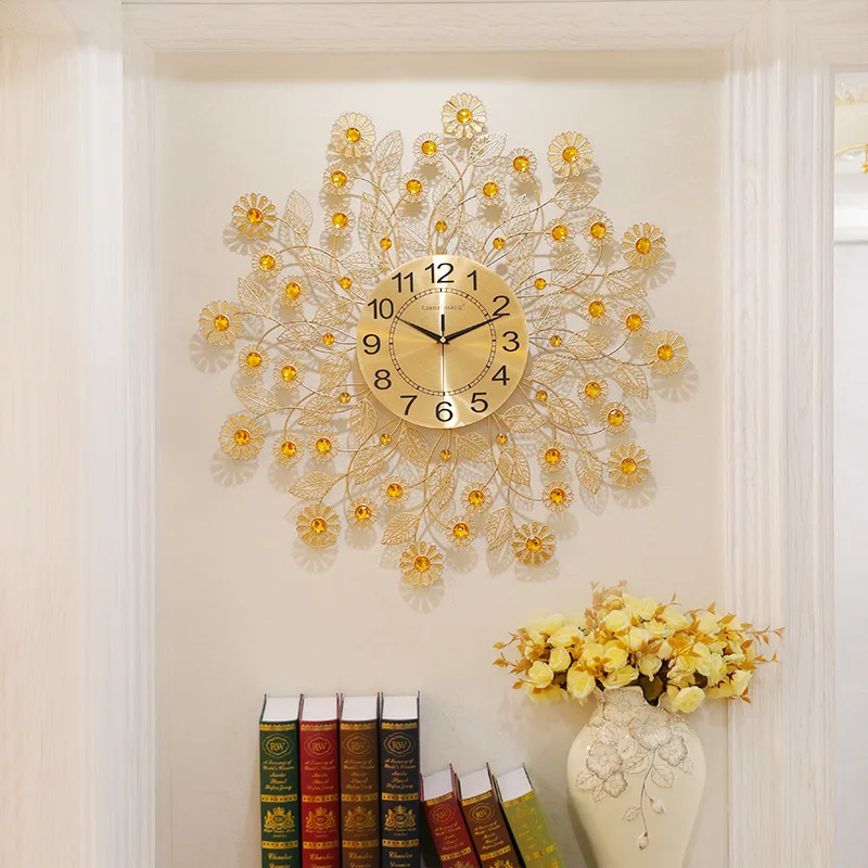 Hot, Chinese Creative Golden Wrought Iron 3D Wall Clock Modern Home Clock Living Room Mute Clock Fashion Decorative Quartz Clock