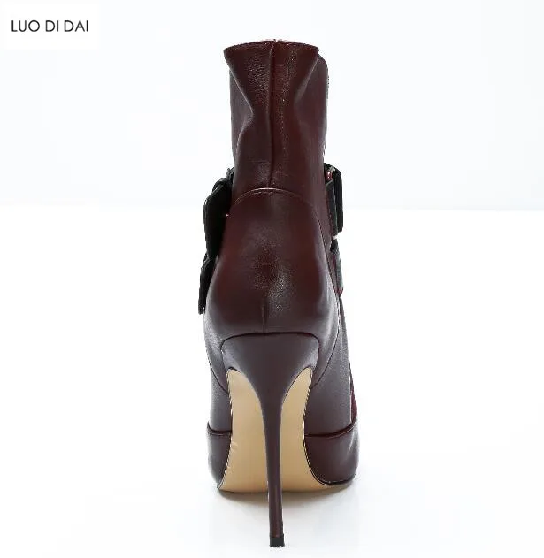 Женские ботильоны в стиле пэчворк темно красные с острым носком и пряжкой обувь