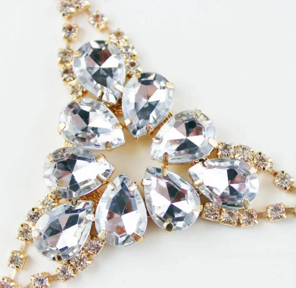 Треугольные Позолоченные 5 шт. + прозрачная капля хрустальные стразы