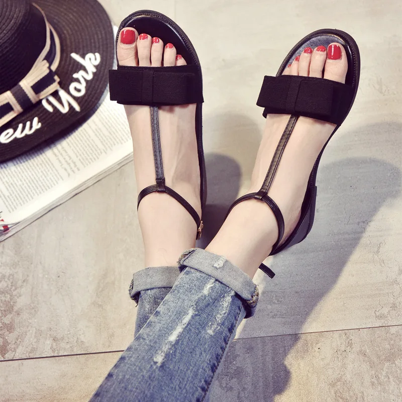 2017 Летние Случайные Плоские Сандалии Новая Мода Сладкий Бантом Т-Ремень Пряжки
