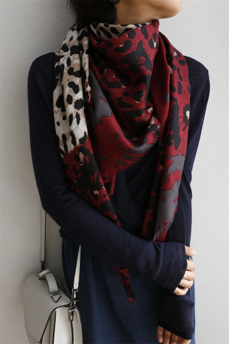 100%fine wool women fashion mix color leopard print thin scarf shawl pashmina kerchief 120x120cm retail wholesale