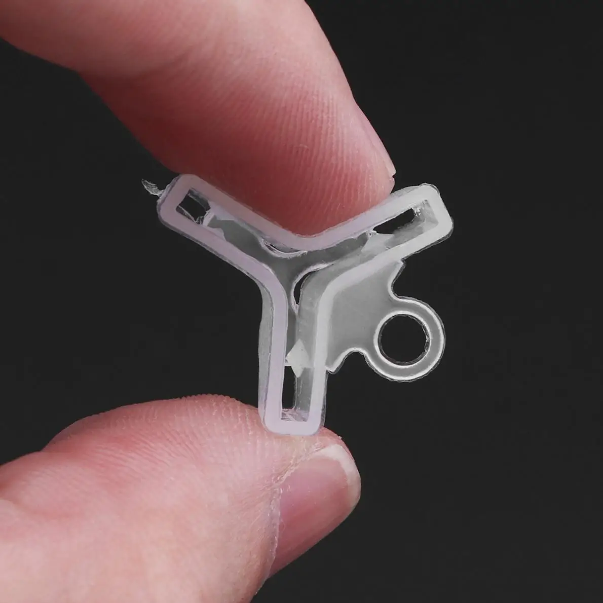 Высококачественный полиэтиленовый материал легкий 4 # Тройной Крючок крышка