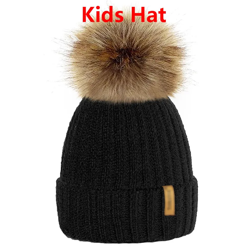 black baby Меховая шапка с помпоном для мальчиков и девочек Gorros Babies шапки с помпоном для мамы и ребенка Зимняя шерстяная вязаная шапочка детская зимняя шапка с Енотом - Цвет: black baby