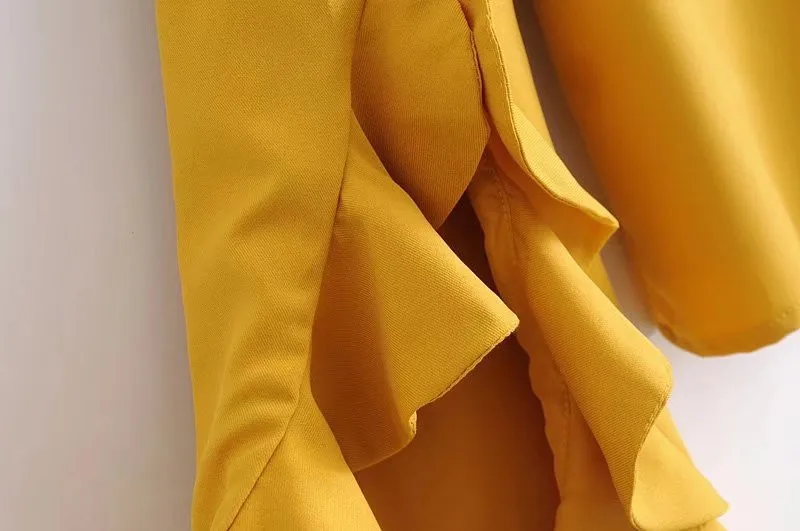 Korobov 2019 Spring New Fashion Blouse Feminina Vintage Solid Female Shirt O-Neck Flare Sleeve Yellow Split Blusas 76750 |