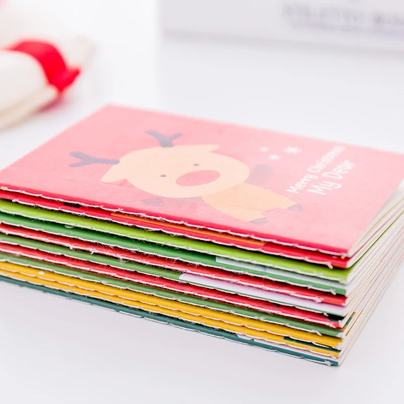 

4Pcs/Lot Cute Pocket Otepad Notebook Paper Christmas Pattern Memo Pad Notebook Weekly Book Office School Supplies Gift 8.5x12cm