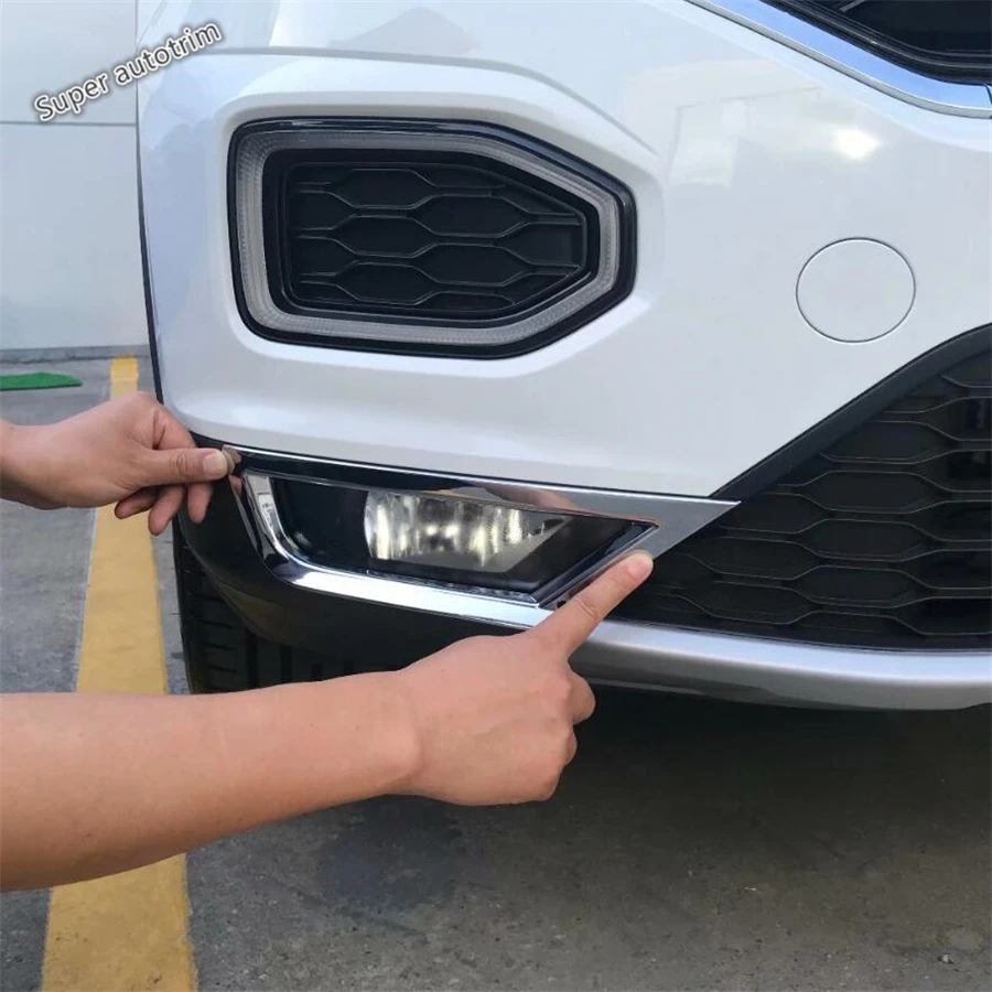 Lapetus аксессуары наружные передние противотуманные фары Foglight крышка лампы отделка 2 шт. хром подходит для Volkswagen T-Roc T Roc ABS