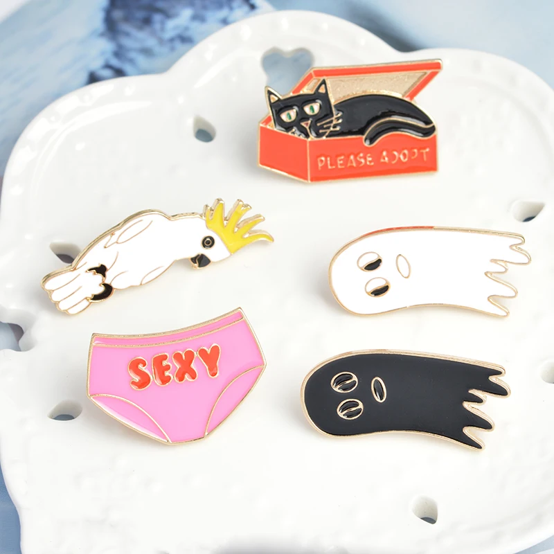 Кошка в коробке сексуальное нижнее белье птица милый призрак мультфильм эмаль