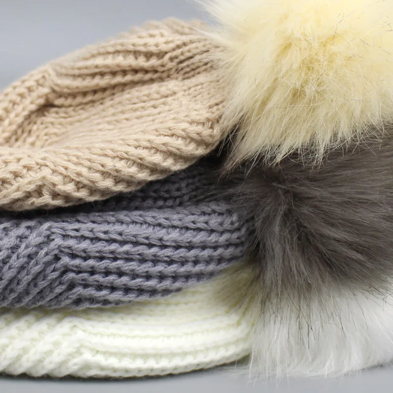Оптовая продажа вязаная шапка из искусственного меха норки с помпонами шапочки