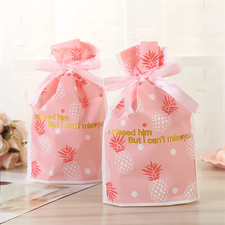 

250 X Pink Pineapple Pattern Drawstring Candy Bags Plastic Gift Bags For Candy Buffet Drawstring Party Bags Wrapping Decorations