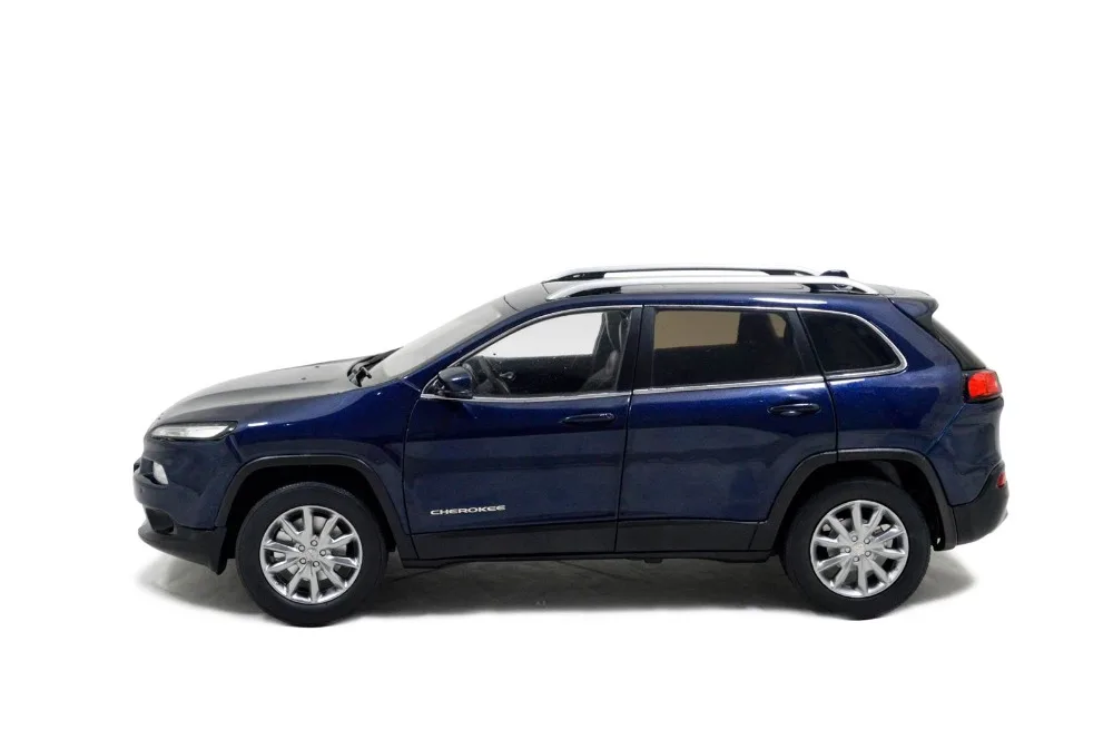 1/18 1:18 1 18 масштаб Jeep Cherokee 2015 синий статическое моделирование Литой Сплав модель