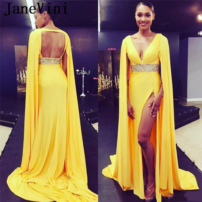 Женское длинное вечернее платье с юбкой годе глубоким V-образным вырезом и