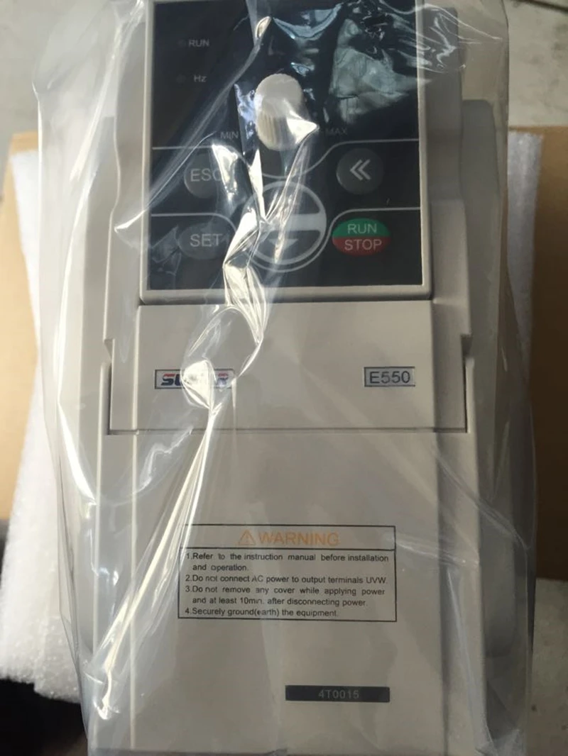 

SUNFAR 4.0KW 5HP 1000HZ VFD Inverter Frequency converter 3 phase 380v input 3phase 0-380v output 9.5A Engraving spindle motor