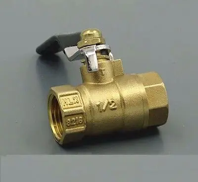 

Латунный уплотненный шаровой клапан, равная Женская резьба 1/2 "BSP PN 1,6 Mpa 229 PSI для воды, газа, масла