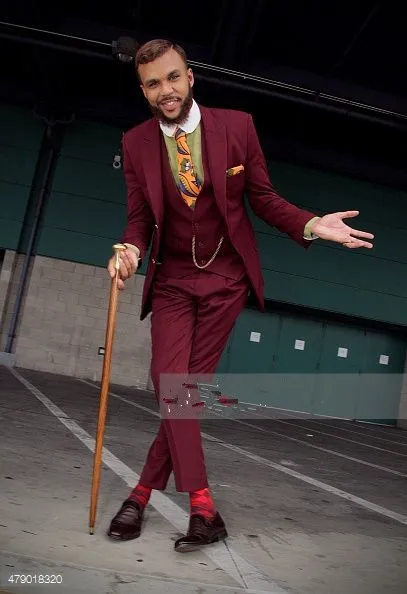 

Latest Coat Pant Designs Burgundy Prom Men Suit Slim Fit 3 Piece Groom Tuxedo Custom Fashion Suits Party Blazer Terno Masculino