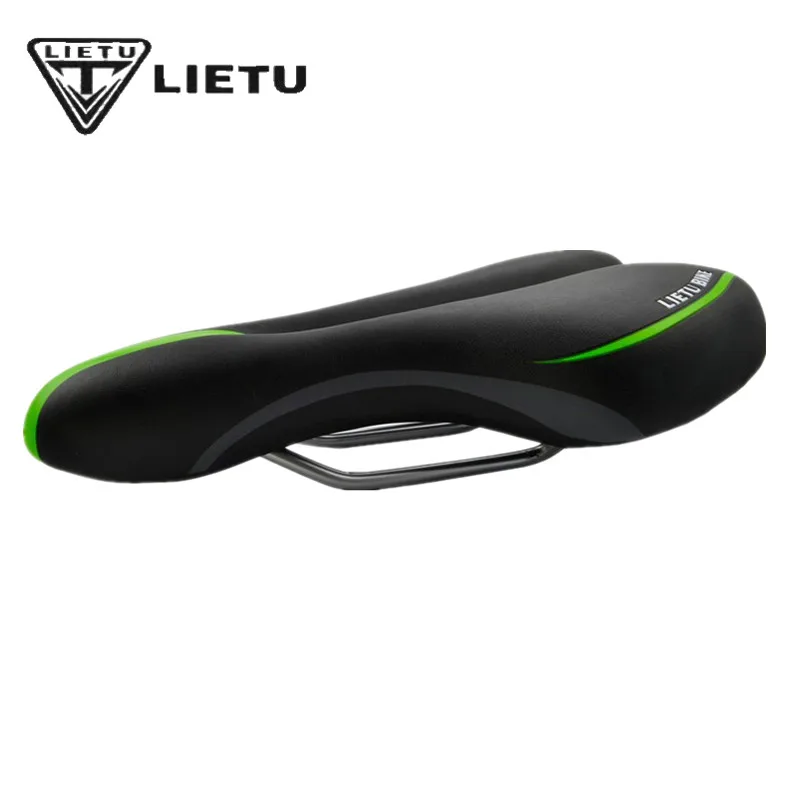 Велосипедное седло LIETU среднее ажурное из волокна для горного велосипеда