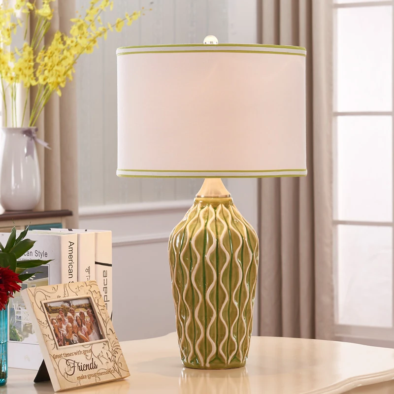 Настольная лампа макарон Современная прикроватная для украшения спальни