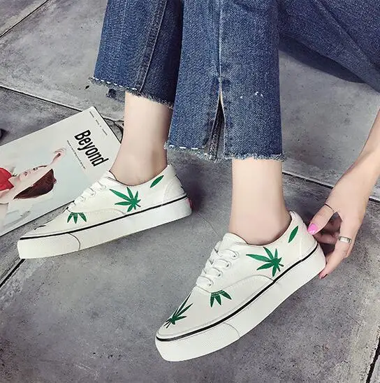 Женские парусиновые кроссовки на плоской подошве повседневные